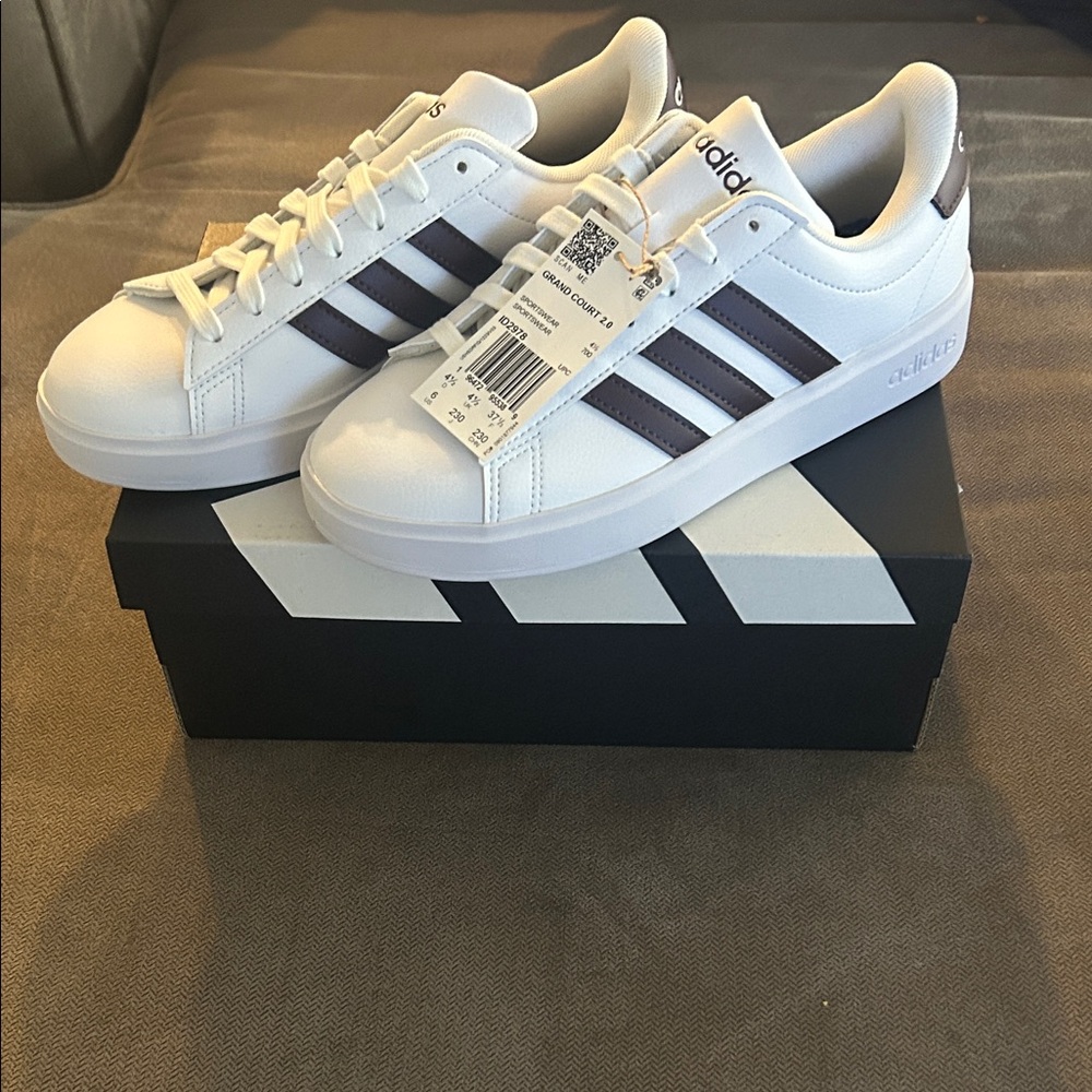 Adidas Women’s Grand Court 2.0 Shoes